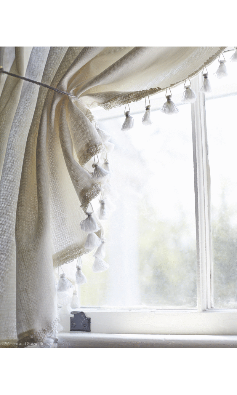 Curtain borders and tassel trimming