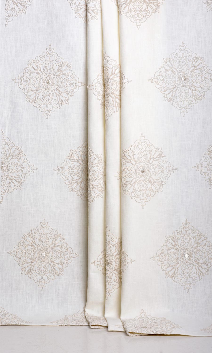Poly-Linen Embroidered Drapes (White/ Cream)