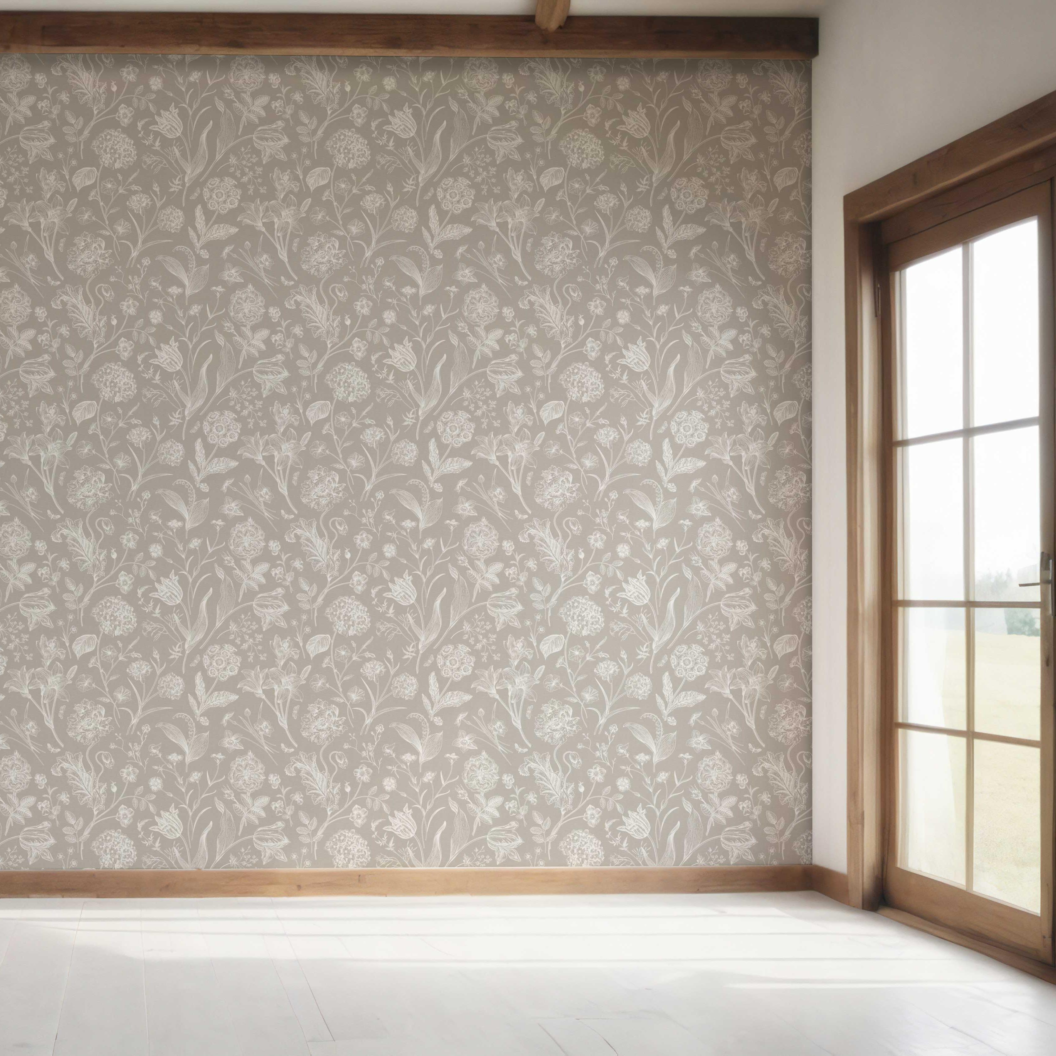 Neutral Floral/ Botanical Bedroom Wallpaper (Greige/ Warm Gray/ Taupe)