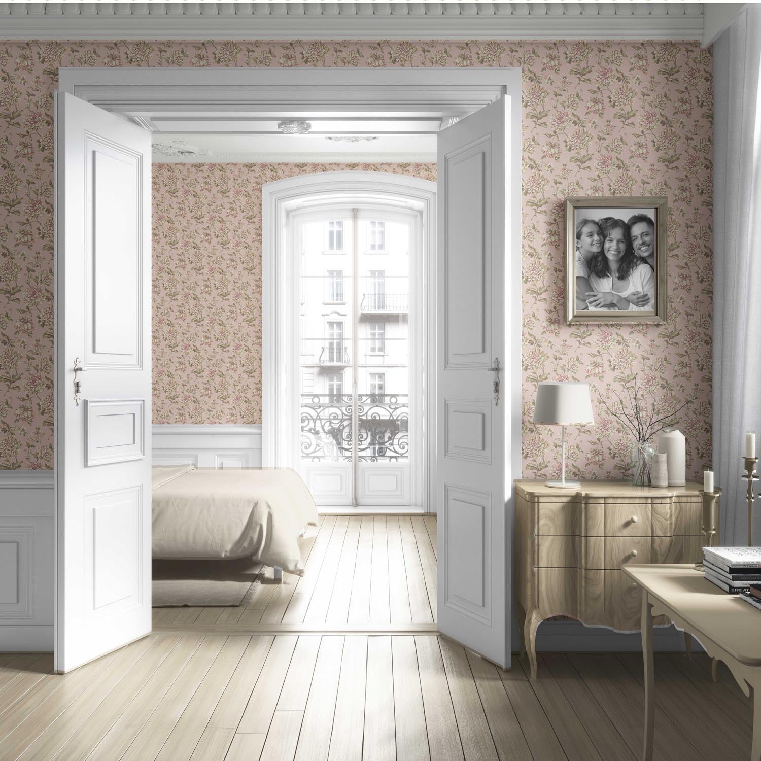Chinoiserie/ English Floral Living Room Wallpaper (Soft Pink/ Peach/ Green/ Cream)