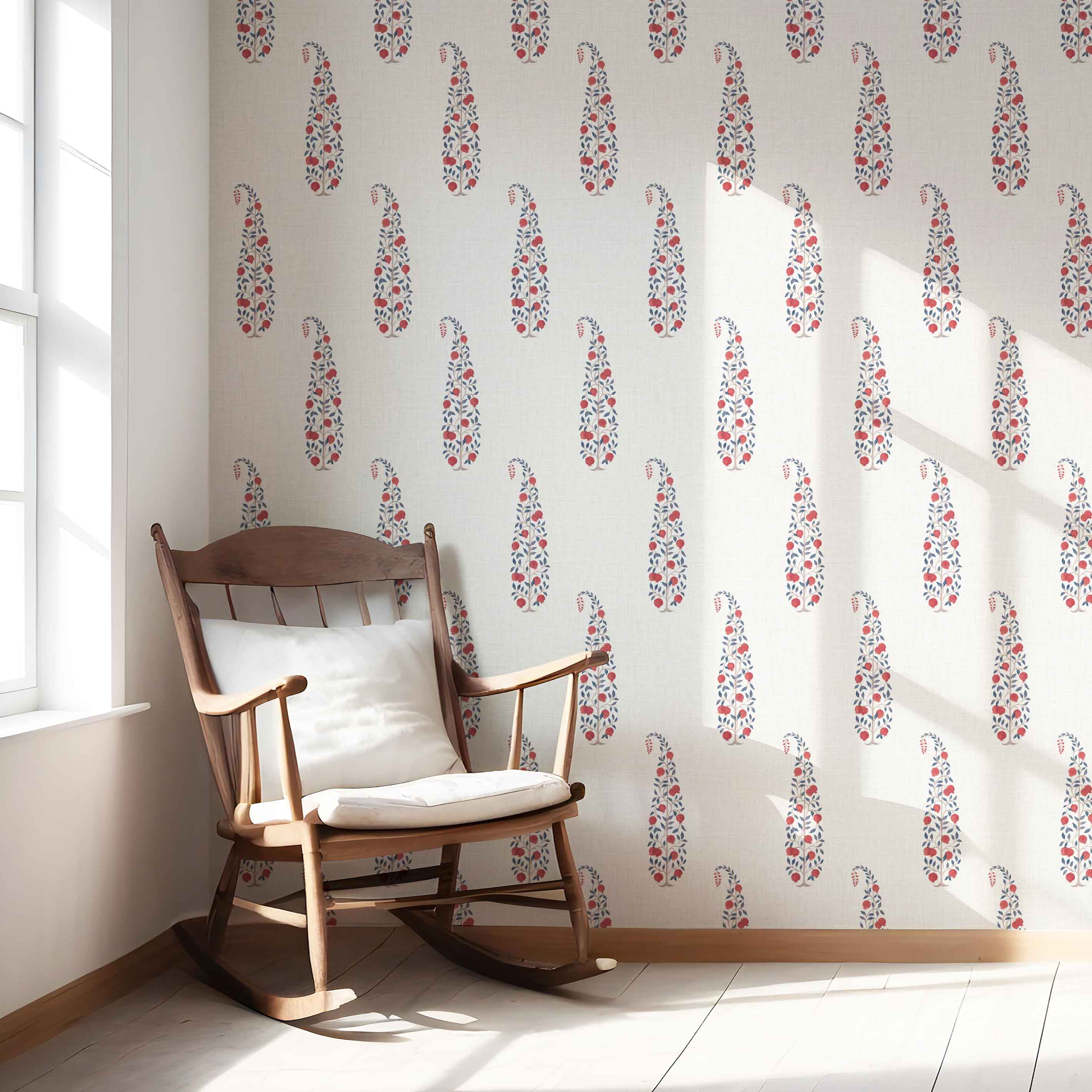 Ethnic/ Vintage-Inspired Floral Paisley Kitchen Wallpaper (Red/ Navy Blue/ Off-White)