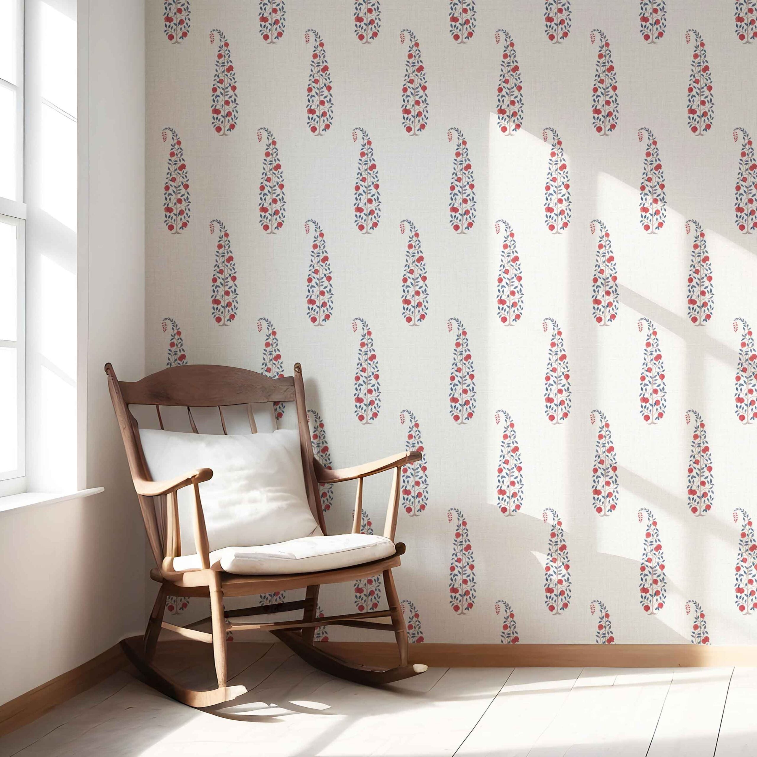 Ethnic/ Vintage-Inspired Floral Paisley Kitchen Wallpaper (Red/ Navy Blue/ Off-White)